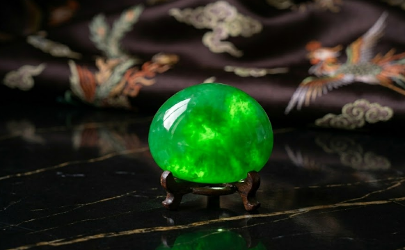 What Is Imperial Jade A Complete Guide to the Most Valuable Jade in the World